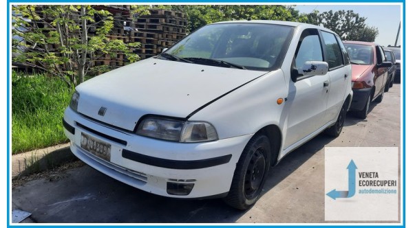 FIAT PUNTO 1a Serie  del 1994 parti usate e ricambi