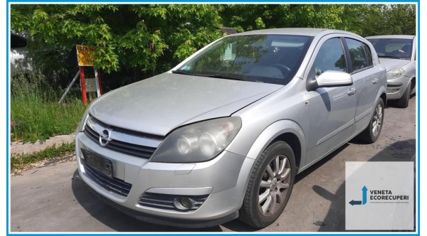 OPEL ASTRA A04 del 2004 parti usate e ricambi - Tipo Motore Z17DTH