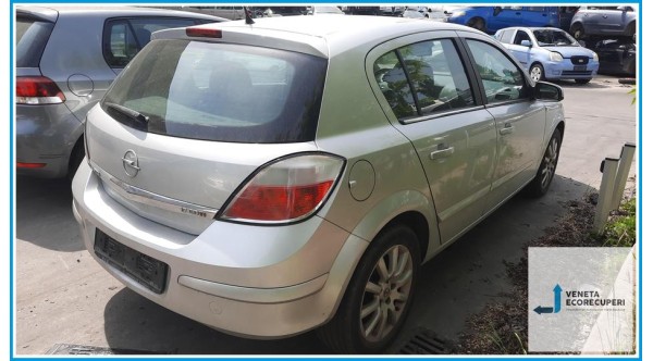 OPEL ASTRA A04 del 2004 parti usate e ricambi - Tipo Motore Z17DTH
