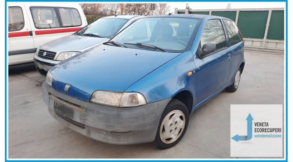 FIAT PUNTO 1a Serie  del 1996 parti usate e ricambi