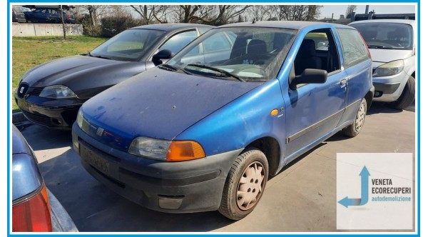 FIAT PUNTO 1a Serie  del 1997 parti usate e ricambi