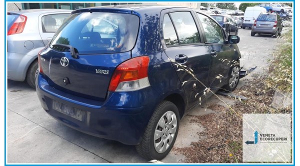 TOYOTA YARIS  del 2010 parti usate e ricambi - Tipo Motore 1KRFE