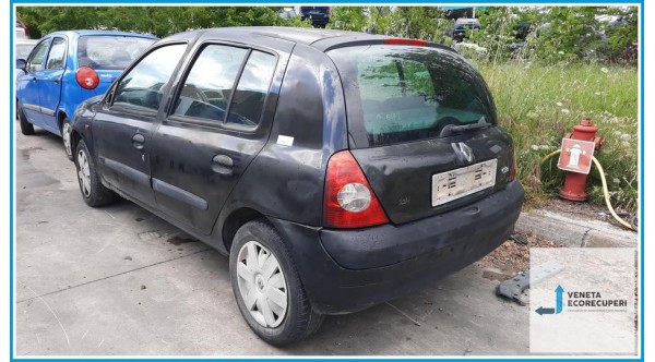 RENAULT CLIO 2a Serie  del 2003 parti usate e ricambi - Tipo Motore K9KA7
