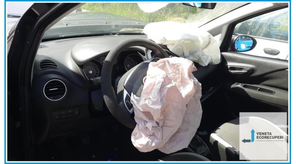 FIAT PUNTO 51 del 2012 parti usate e ricambi - Tipo Motore 169A4000