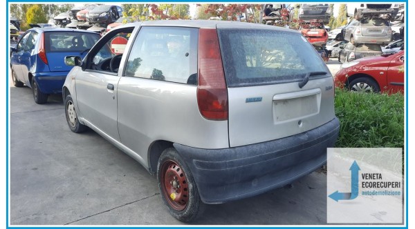 FIAT PUNTO 1a Serie  del 1998 parti usate e ricambi