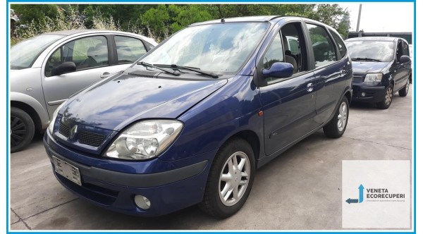 RENAULT SCENIC 2a Serie  del 2002 parti usate e ricambi - Tipo Motore K4MA7