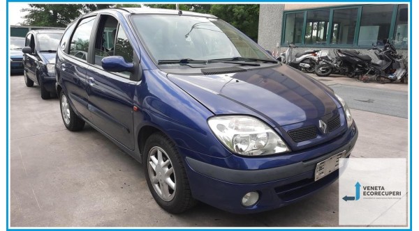 RENAULT SCENIC 2a Serie  del 2002 parti usate e ricambi - Tipo Motore K4MA7