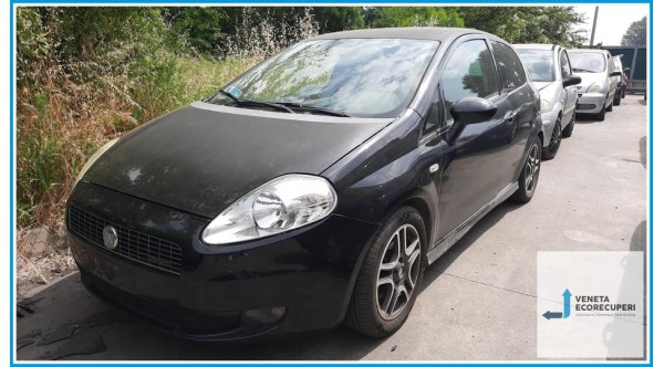 FIAT GRANDE PUNTO 2Y del 2007 parti usate e ricambi - Tipo Motore 199A3000