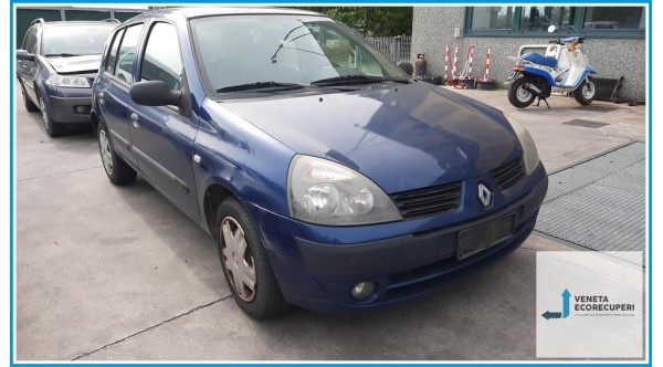 RENAULT CLIO 2a Serie  del 2004 parti usate e ricambi - Tipo Motore D7FG7