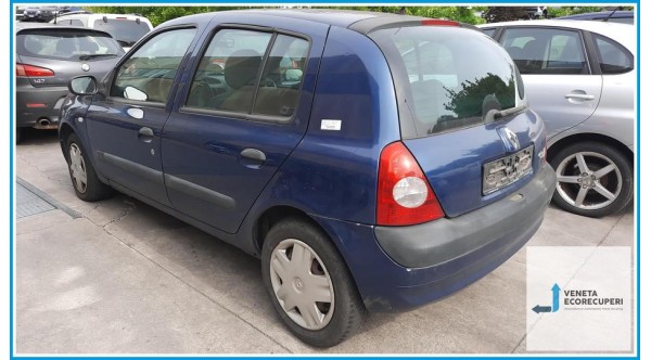 RENAULT CLIO 2a Serie  del 2004 parti usate e ricambi - Tipo Motore D7FG7