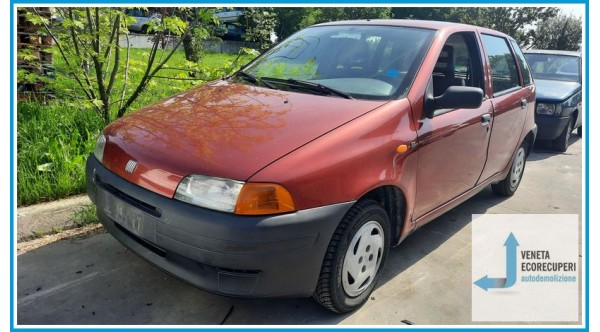 FIAT PUNTO 1a Serie  del 1996 parti usate e ricambi