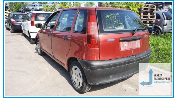 FIAT PUNTO 1a Serie  del 1996 parti usate e ricambi