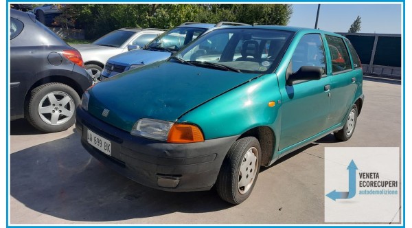 FIAT PUNTO 1a Serie  del 1997 parti usate e ricambi