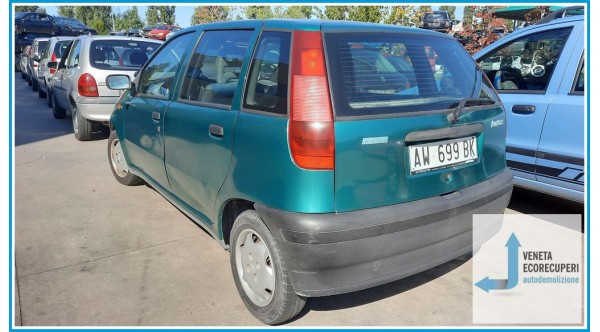 FIAT PUNTO 1a Serie  del 1997 parti usate e ricambi