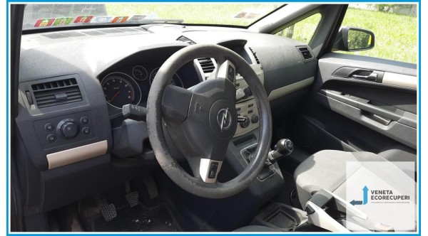 OPEL ZAFIRA A05 del 2008 parti usate e ricambi - Tipo Motore Z16YNG