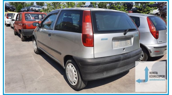FIAT PUNTO 1a Serie  del 1998 parti usate e ricambi