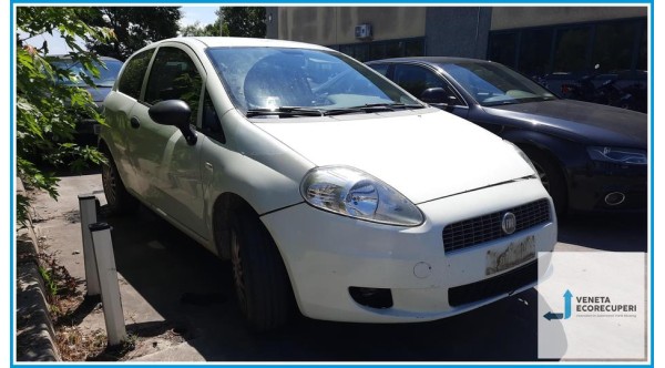 FIAT GRANDE PUNTO VAN 4C del 2010 parti usate e ricambi - Tipo Motore 350A1000
