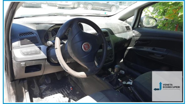 FIAT GRANDE PUNTO VAN 4C del 2010 parti usate e ricambi - Tipo Motore 350A1000