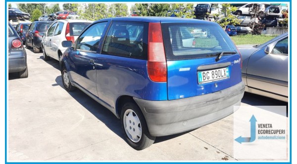 FIAT PUNTO 1a Serie  del 1999 parti usate e ricambi