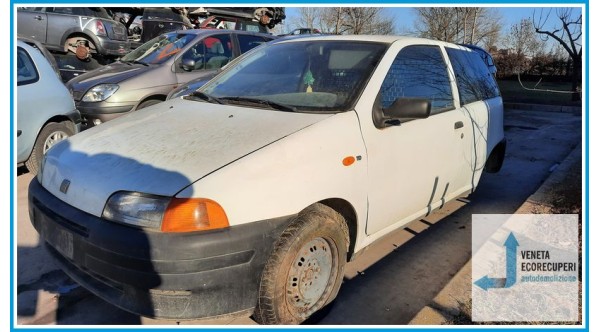 FIAT PUNTO 1a Serie  del 1997 parti usate e ricambi