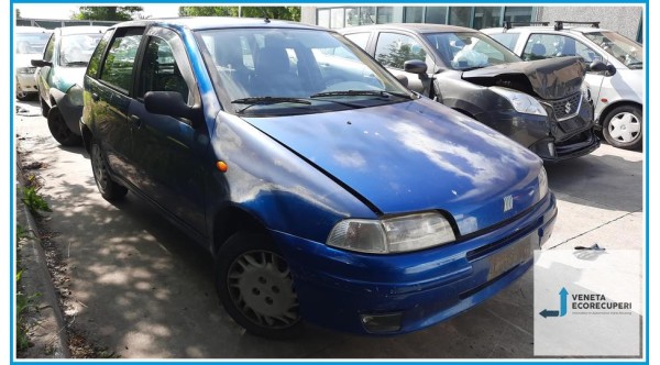 FIAT PUNTO 1a Serie  del 1996 parti usate e ricambi - Tipo Motore 176A8000