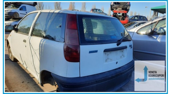 FIAT PUNTO 1a Serie  del 1997 parti usate e ricambi