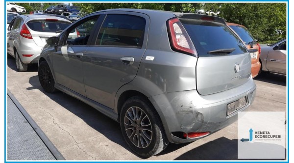 FIAT PUNTO 51 del 2012 parti usate e ricambi - Tipo Motore 199A9000
