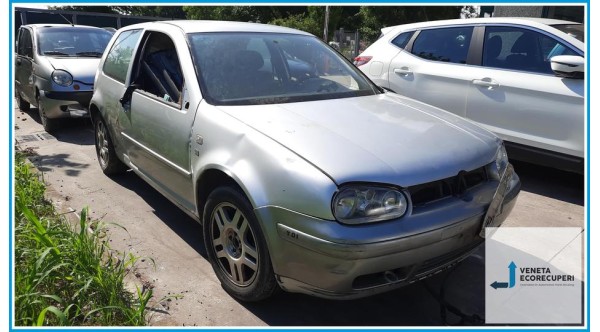 VOLKSWAGEN GOLF 1J del 2001 parti usate e ricambi - Tipo Motore ALH
