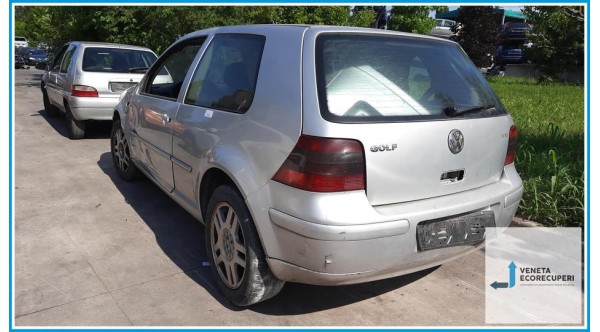 VOLKSWAGEN GOLF 1J del 2001 parti usate e ricambi - Tipo Motore ALH