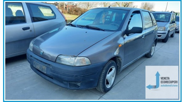 FIAT PUNTO 1a Serie  del 1999 parti usate e ricambi