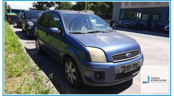 FORD FUSION CBK del 2006 parti usate e ricambi - Tipo Motore F6JB