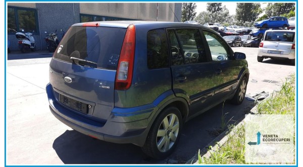 FORD FUSION CBK del 2006 parti usate e ricambi - Tipo Motore F6JB