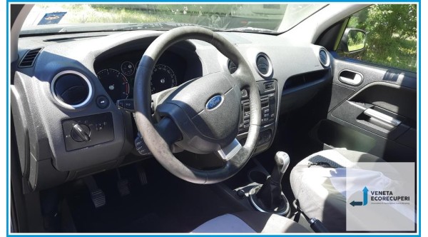 FORD FUSION CBK del 2006 parti usate e ricambi - Tipo Motore F6JB