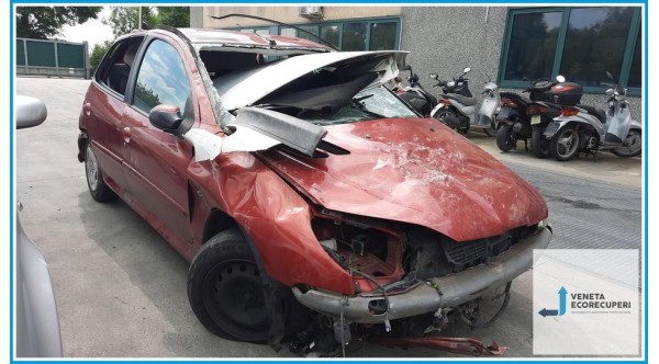 PEUGEOT 206  del 2005 parti usate e ricambi - Tipo Motore 8HZ