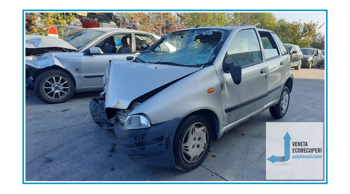 FIAT PUNTO 1a Serie  del 1999 parti usate e ricambi