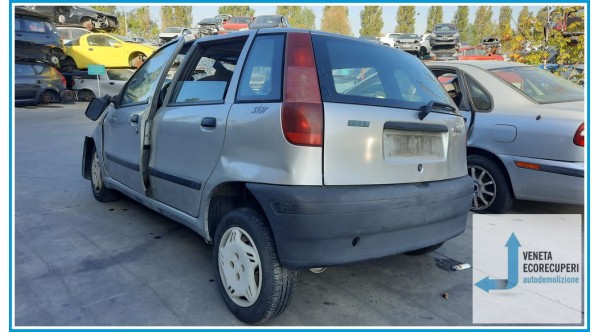 FIAT PUNTO 1a Serie  del 1999 parti usate e ricambi