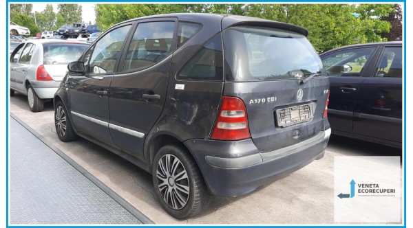 MERCEDES-BENZ Classe A W168 del 2001 parti usate e ricambi - Tipo Motore 668942