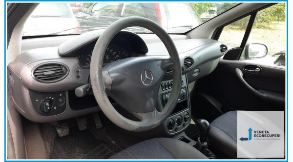 MERCEDES-BENZ Classe A W168 del 2001 parti usate e ricambi - Tipo Motore 668942