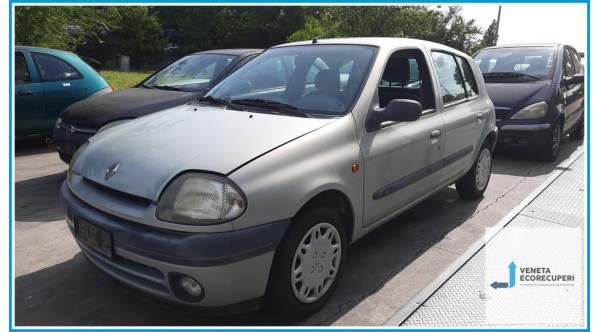 RENAULT CLIO 2a Serie  del 2000 parti usate e ricambi - Tipo Motore D7FD7