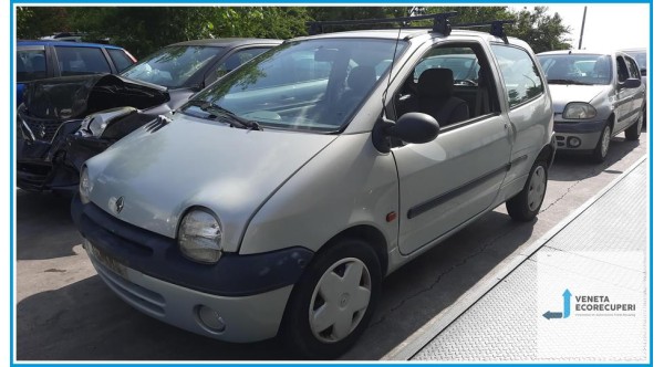 RENAULT TWINGO 1a Serie  del 2000 parti usate e ricambi - Tipo Motore D7FB7