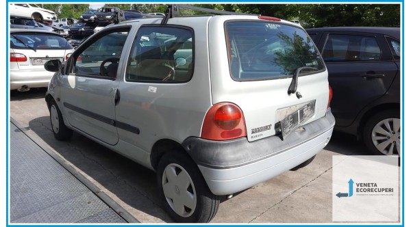 RENAULT TWINGO 1a Serie  del 2000 parti usate e ricambi - Tipo Motore D7FB7