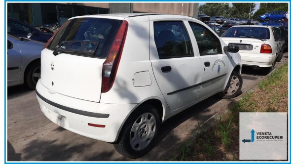 FIAT PUNTO 2U del 2005 parti usate e ricambi - Tipo Motore 188A4000