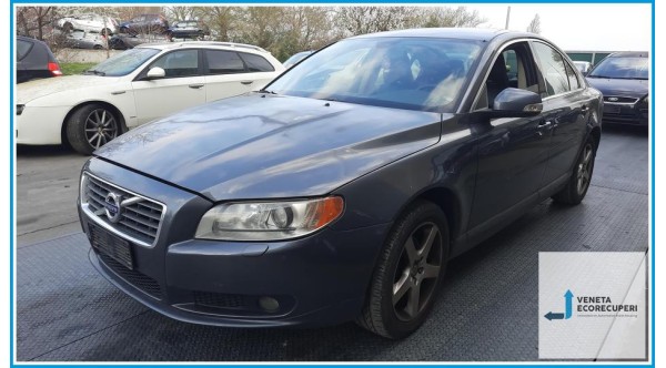 VOLVO S80  del 2007 parti usate e ricambi - Tipo Motore D5244T4
