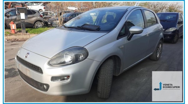 FIAT PUNTO 51 del 2013 parti usate e ricambi - Tipo Motore 350A1000