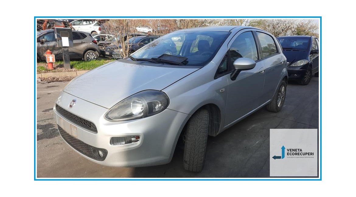 FIAT PUNTO 51 del 2013 parti usate e ricambi - Tipo Motore 350A1000