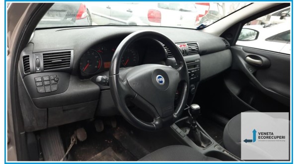 FIAT STILO 2C del 2003 parti usate e ricambi - Tipo Motore 182B6000