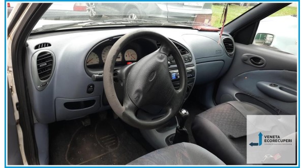 FORD FIESTA DX del 1998 parti usate e ricambi - Tipo Motore DHA