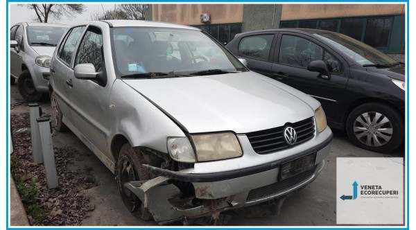 VOLKSWAGEN POLO 3a Serie  del 2001 parti usate e ricambi - Tipo Motore AUA
