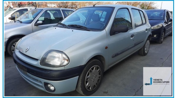 RENAULT CLIO 2a Serie  del 2000 parti usate e ricambi - Tipo Motore D7FD7