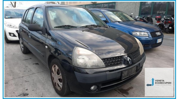 RENAULT CLIO 2a Serie  del 2005 parti usate e ricambi - Tipo Motore D4FG7